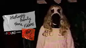 Задник к фильму "The McKinney Family Home Videos Volume 2" #937975