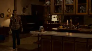 Задник к фильму "Незнакомцы" #685621