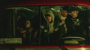 Задник к фильму "Тьма: Монстры за поворотом" #163534