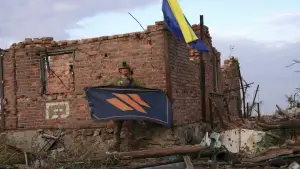 Задник к фильму "2000 Meters to Andriivka" #539432