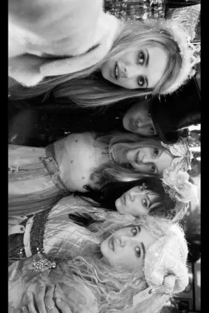 Постер к фильму "Оторва" #458493