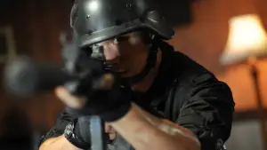 Задник к фильму "Рейд" #676000