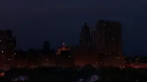 Задник к фильму "Один дома 2: Затерянный в Нью-Йорке" #567498