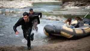 Задник к фильму "Дикая река" #321683