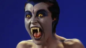 Задник к фильму "Логово белого червя" #349204