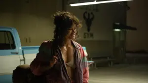 Задник к фильму "Любовь истекает кровью" #434506