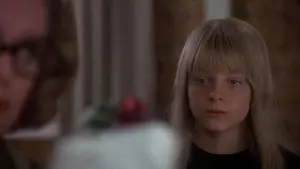 Задник к фильму "Девочка живущая вниз по переулку" #408443