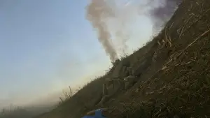 Задник к фильму "2000 Meters to Andriivka" #539421