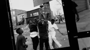 Задник к фильму "Лов Джоунс" #689351