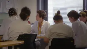 Задник к фильму "Le Dilemme d