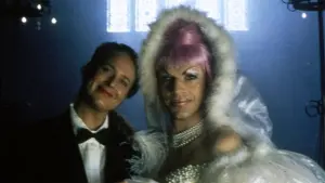 Задник к фильму "Приключения Присциллы, королевы пустыни" #228838