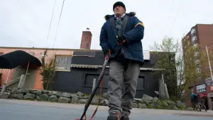 Видео к фильму Бомж с дробовиком | Бомж с дробовиком - Trailer