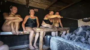 Задник к фильму "Suomalainen sauna" #736639