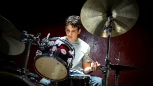 Задник к фильму "Одержимость" #565714