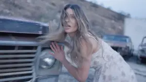 Задник к фильму "Her Life Is on the Line" #790112