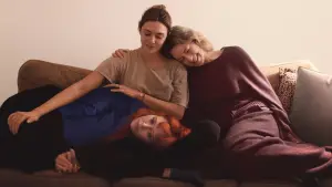 Задник к фильму "Его три дочери" #641319