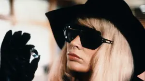 Задник к фильму "Семейный заговор" #376199