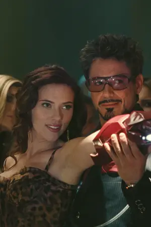 Постер к фильму "Железный человек 2" #555087