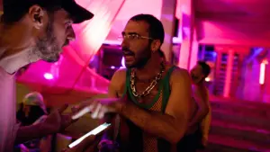 Задник к фильму "Истлевший на солнце" #378361