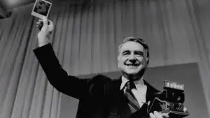 Задник к фильму "Mr. Polaroid" #812823