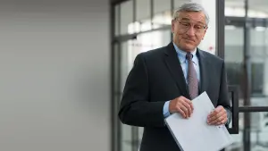 Задник к фильму "Стажёр" #232740