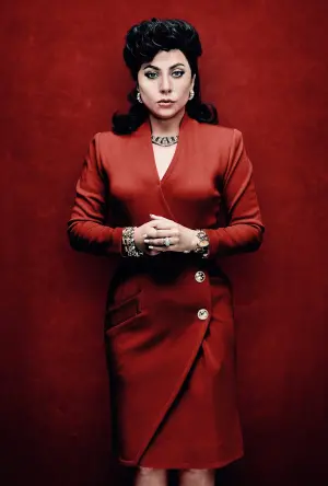 Постер к фильму "Дом Gucci" #274820