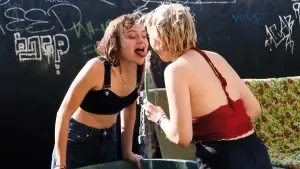 Задник к фильму "Кокон" #733556