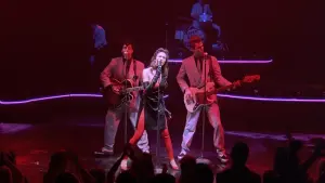 Задник к фильму "Улицы в огне" #254721