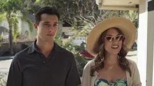 Видео к фильму Страдающий бессонницей | The Insomniac Trailer (official trailer)