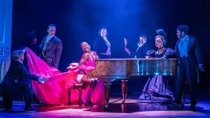 Задник к фильму "National Theatre Live: The Importance of Being Earnest" #679322