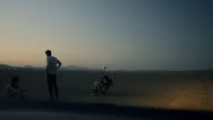 Задник к фильму "Пылающие дни" #418911