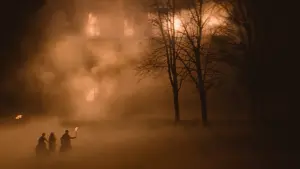 Задник к фильму "Проклятые" #360364