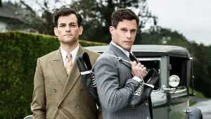 Задник к фильму "Дуэль братьев. История Adidas и Puma" #403558