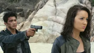 Задник к фильму "Рейд: Пуля в голове" #285407