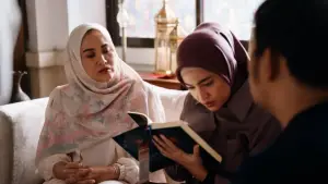 Задник к фильму "La Tahzan: Cinta, Dosa, Luka..." #672924