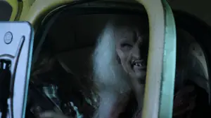 Задник к фильму "Поворот не туда 5: Кровное родство" #661799