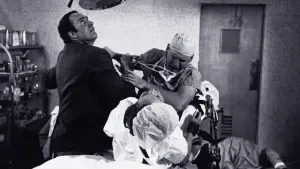 Задник к фильму "Оно живо" #446886