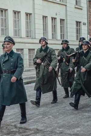 Постер к фильму "Золотой конвой" #327680