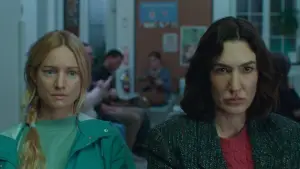 Задник к фильму "Две женщины" #533858