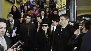 Задник к фильму "Убить Боно" #468976