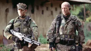 Задник к фильму "Слёзы солнца" #257775