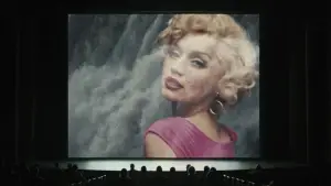 Задник к фильму "Блондинка" #696859