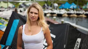 Задник к фильму "Лови волну. Стихия с характером" #400821