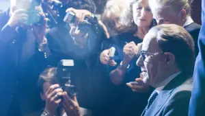 Задник к фильму "Изумительный" #204008