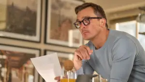 Задник к фильму "Досье «Чёрная канарейка»" #623005