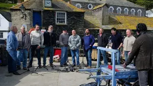 Задник к фильму "Отпетые друзья" #398936