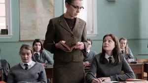 Задник к фильму "Воспитание чувств" #376982