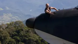 Задник к фильму "Неудержимые" #300037