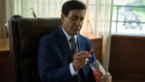 Задник к фильму "Обжигающе горячий" #176549