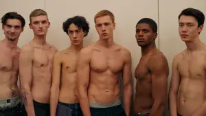 Задник к фильму "Треугольник печали" #326668